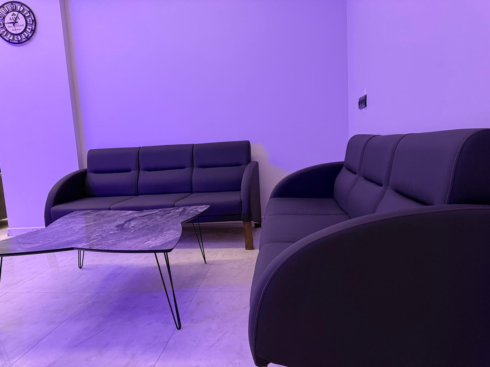 Alya Spa bekleme alanı