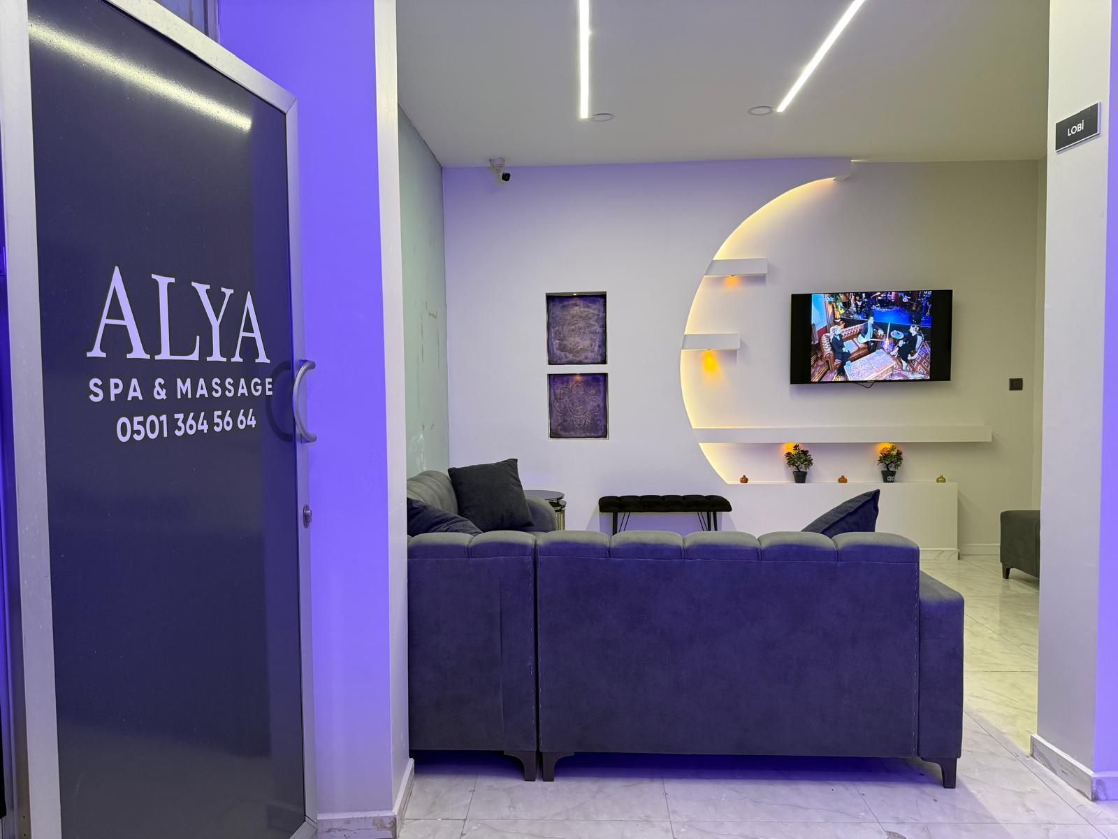 Alya Spa girişinden lobi görünümü